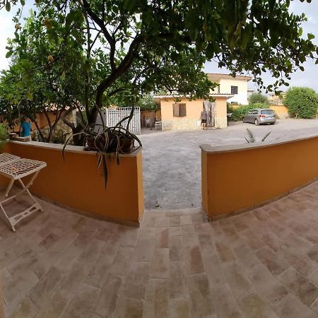 Monolocale Moreno Apartment Fiumicino Luaran gambar