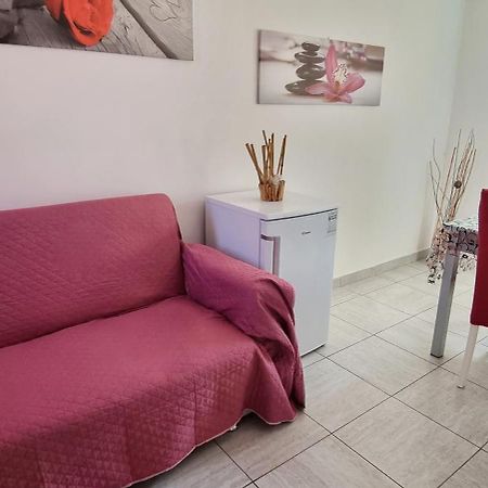 Monolocale Moreno Apartment Fiumicino Luaran gambar