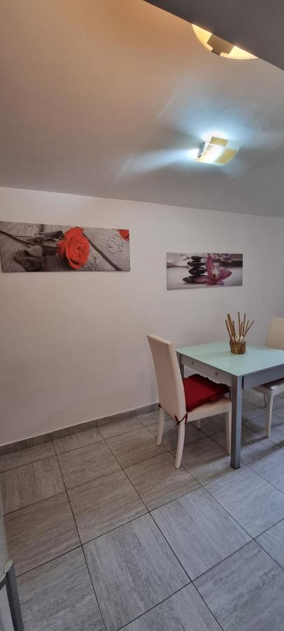 Monolocale Moreno Apartment Fiumicino Luaran gambar