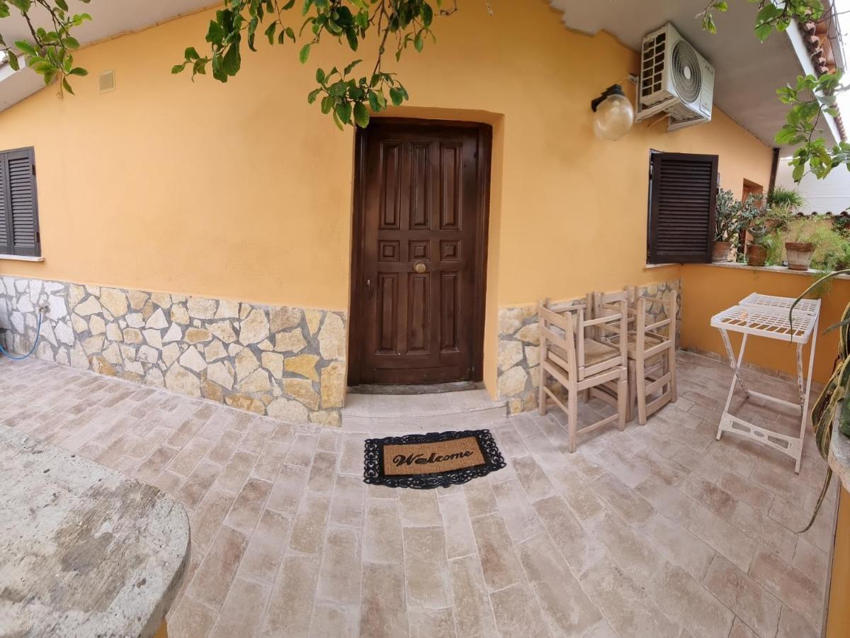 Monolocale Moreno Apartment Fiumicino Luaran gambar