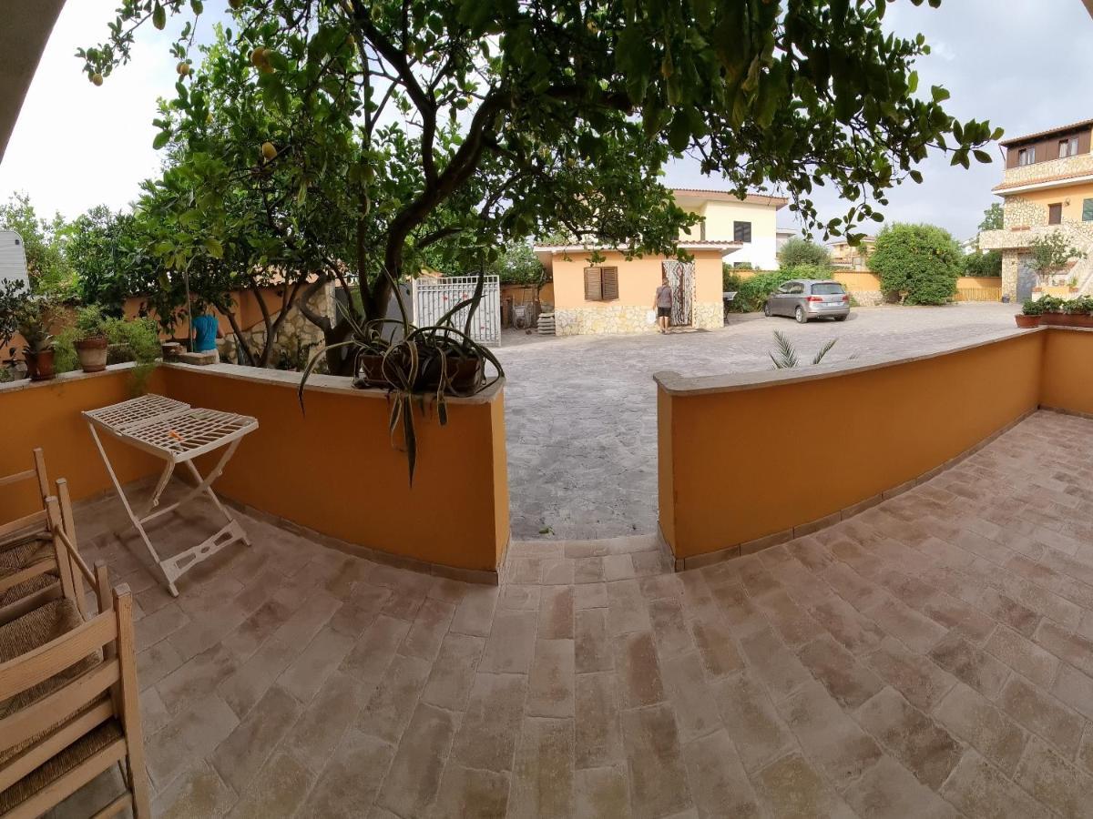 Monolocale Moreno Apartment Fiumicino Luaran gambar